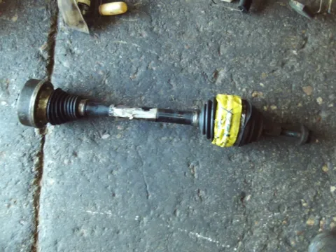 Ημιαξόνιο Εμπρός Αριστερό για VW GOLF (2004 - 2008) Mk5 (1K1)  Ημιαξόνιο Εμπρός Αριστερό για VW GOLF (2004 - 2008) Mk5 (1K1)