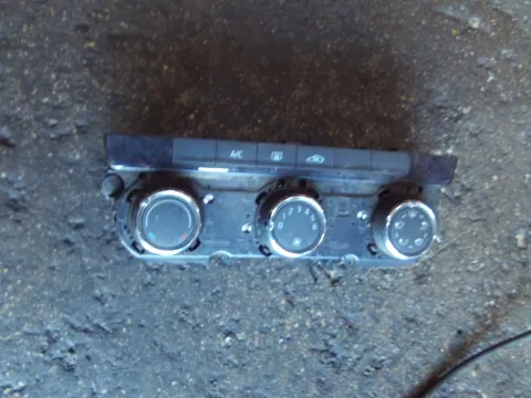 Χειριστήρια Καλοριφέρ για SKODA OCTAVIA (2008 - 2013) 5 (1Z3-5)  Χειριστήρια Καλοριφέρ για SKODA OCTAVIA (2008 - 2013) 5 (1Z3-5)