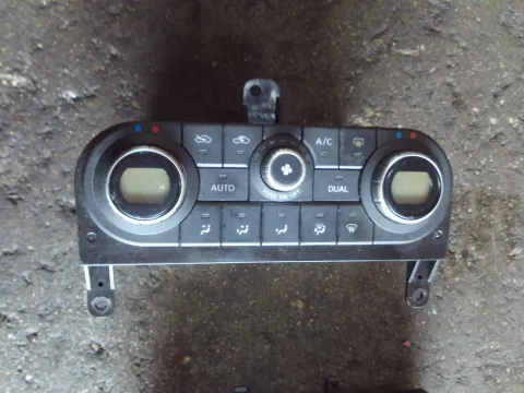 Χειριστήρια Καλοριφέρ 27500JD40C για NISSAN QASHQAI (2007 - 2010) (J10)  Χειριστήρια Καλοριφέρ 27500JD40C για NISSAN QASHQAI (2007 - 2010) (J10)