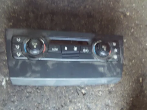 Χειριστήρια Καλοριφέρ 9110610-01 για BMW 3 Series (2005 - 2008) (E90-1-2-3)  Χειριστήρια Καλοριφέρ 9110610-01 για BMW 3 Series (2005 - 2008) (E90-1-2-3)