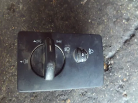 Διακόπτης Φώτων 7M5T13A024 για FORD FOCUS (2004 - 2008) Mk2a (DA3 - C307)  Διακόπτης Φώτων 7M5T13A024 για FORD FOCUS (2004 - 2008) Mk2a (DA3 - C307)