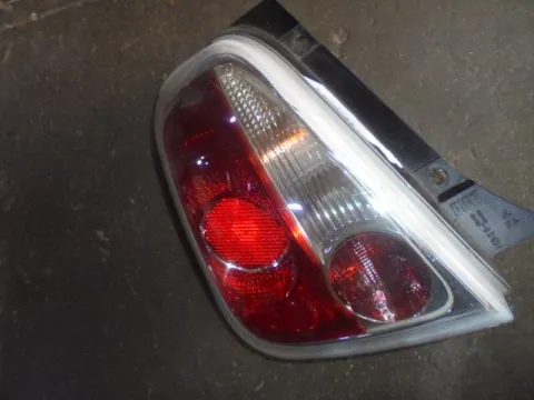 Φανάρι Πίσω Αριστερό (Όχι Πολύ Καθαρό) για FIAT 500 (2007 - 2016)  -  Φανάρι Πίσω Αριστερό (Όχι Πολύ Καθαρό) για FIAT 500 (2007 - 2016)  -