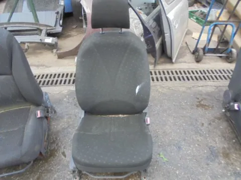 Καθίσματα Δεξί Με Αερόσακο για TOYOTA YARIS (2006 - 2009) (KL9) Hatchback - 5dr *ΔΒ* Καθίσματα Δεξί Με Αερόσακο για TOYOTA YARIS (2006 - 2009) (KL9) Hatchback - 5dr *ΔΒ*