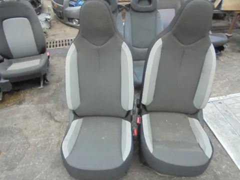 Καθίσματα Σετ Εμπρός Με Αερόσακους για TOYOTA AYGO (2014 - 2017) Hatchback - 5dr *ΔΒ* Καθίσματα Σετ Εμπρός Με Αερόσακους για TOYOTA AYGO (2014 - 2017) Hatchback - 5dr *ΔΒ*