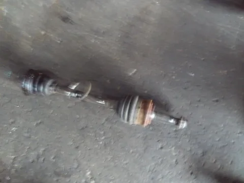 Ημιαξόνιο Εμπρός Αριστερό για TOYOTA YARIS (2012 - 2014) ( ) 1500 Hybrid (100HP)(1NZ) (HSD) Multidrive  Ημιαξόνιο Εμπρός Αριστερό για TOYOTA YARIS (2012 - 2014) ( ) 1500 Hybrid (100HP)(1NZ) (HSD) Multidrive
