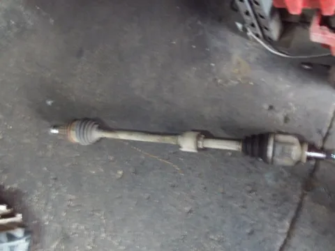 Ημιαξόνιο Εμπρός Δεξί για TOYOTA YARIS (2012 - 2014) ( ) 1500 Hybrid (100HP)(1NZ) (HSD) Multidrive  Ημιαξόνιο Εμπρός Δεξί για TOYOTA YARIS (2012 - 2014) ( ) 1500 Hybrid (100HP)(1NZ) (HSD) Multidrive