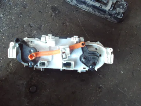 Χειριστήρια Καλοριφέρ E1063071 για PEUGEOT 208 (2016 - 2019)  -  Χειριστήρια Καλοριφέρ E1063071 για PEUGEOT 208 (2016 - 2019)  -