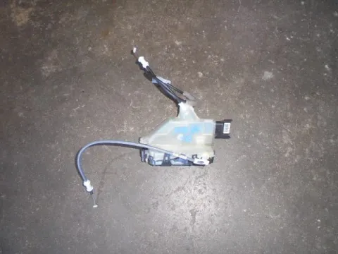 Ηλεκτρομαγνητική Κλειδαριά Εμπρός Δεξιά 6pin για CITROEN C3 (2017 - 2020)  Ηλεκτρομαγνητική Κλειδαριά Εμπρός Δεξιά 6pin για CITROEN C3 (2017 - 2020)