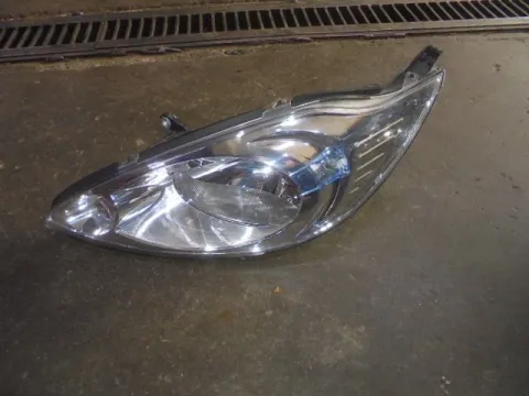 Φανάρι Εμπρός Αριστερό (Σπασμένη Βάση) για FORD KA (2008 - 2016) (RU8)  Φανάρι Εμπρός Αριστερό (Σπασμένη Βάση) για FORD KA (2008 - 2016) (RU8)