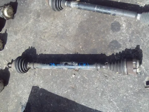 Ημιαξόνιο Εμπρός Δεξί 78 Μ - 10.5 Φ στην Κούπα του Σασμάν - Πάχος Μέσης 41 Χιλ - Πάχος Ε Μπιλιοφόρου 27 Χιλ για VW GOLF (1998 - 2004) Mk4 (1J1)  Ημιαξόνιο Εμπρός Δεξί 78 Μ - 10.5 Φ στην Κούπα του Σασμάν - Πάχος Μέσης 41 Χιλ - Πάχος Ε Μπιλιοφόρου 27 Χιλ για VW GOLF (1998 - 2004) Mk4 (1J1)