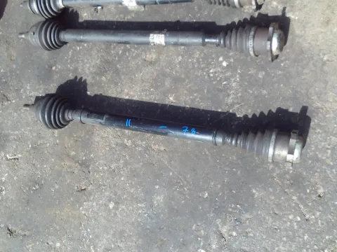 Ημιαξόνιο Εμπρός Δεξί 78 Μ - 10.5 Φ στην Κούπα του Σασμάν - Πάχος Μέσης 41 Χιλ - Πάχος Ε Μπιλιοφόρου 27 Χιλ για VW GOLF (1998 - 2004) Mk4 (1J1)  Ημιαξόνιο Εμπρός Δεξί 78 Μ - 10.5 Φ στην Κούπα του Σασμάν - Πάχος Μέσης 41 Χιλ - Πάχος Ε Μπιλιοφόρου 27 Χιλ για VW GOLF (1998 - 2004) Mk4 (1J1)