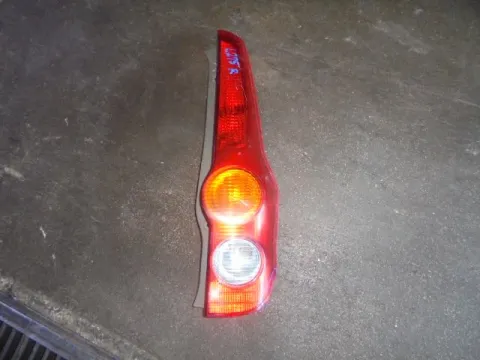 Φανάρι Πίσω Δεξί (Ελαττωματικό) για DAIHATSU CUORE (2007 - ) VIII Φανάρι Πίσω Δεξί (Ελαττωματικό) για DAIHATSU CUORE (2007 - ) VIII