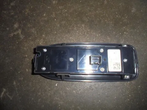 Διακόπτης Παραθύρων Κεντρικός Αριστερής 4πλος 3pin για FORD KUGA (2008 - 2012)  - 