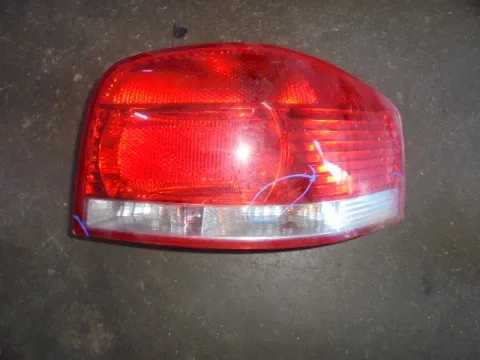 Φανάρι Πίσω Δεξί (Ελαττωματικό) για AUDI A3 (2003 - 2005) (8P) Hatchback - 3dr , (2005 - 2008) (8P)  Φανάρι Πίσω Δεξί (Ελαττωματικό) για AUDI A3 (2003 - 2005) (8P) Hatchback - 3dr , (2005 - 2008) (8P)