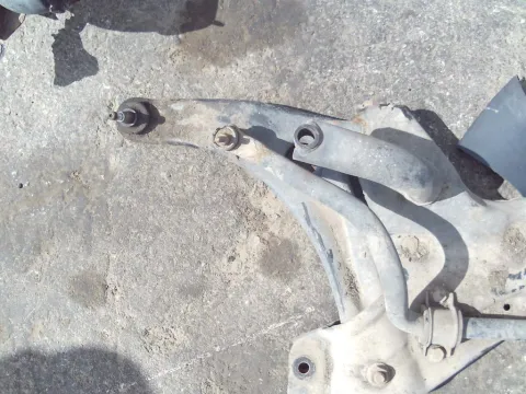 Ψαλίδι Εμπρός Αριστερό για MITSUBISHI COLT (2005 - 2008 ) (CZ) 1300 (4A90) Petrol 95 *ΔΒ* Ψαλίδι Εμπρός Αριστερό για MITSUBISHI COLT (2005 - 2008 ) (CZ) 1300 (4A90) Petrol 95 *ΔΒ*