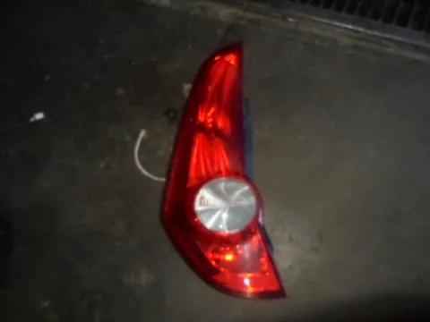 Φανάρι Πίσω Αριστερό (Ελαττωματικό) για OPEL AGILA (2008 - )  Φανάρι Πίσω Αριστερό (Ελαττωματικό) για OPEL AGILA (2008 - )