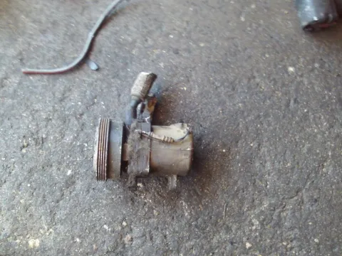 Συμπιεστής A-C (Κομπρέσορας) για BMW 3 Series (1990 - 1995) (E36) 1800 (M 43 B18) Petrol 115 318 i  Συμπιεστής A-C (Κομπρέσορας) για BMW 3 Series (1990 - 1995) (E36) 1800 (M 43 B18) Petrol 115 318 i