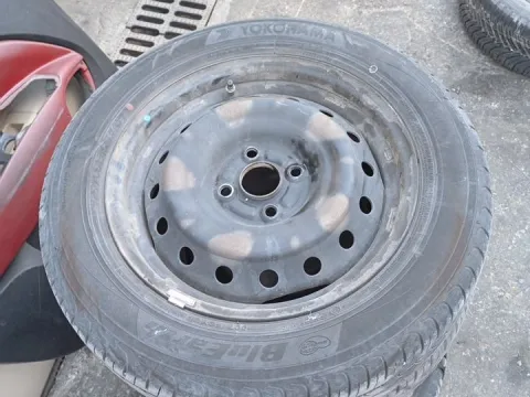 Ζαντολάστιχο YOKOHOMA 4 ΑΔΑ 175/65R15 84H *4018* για SUZUKI SWIFT (2017 - ) () Hatchback - 5dr *ΔΒ* Ζαντολάστιχο YOKOHOMA 4 ΑΔΑ 175/65R15 84H *4018* για SUZUKI SWIFT (2017 - ) () Hatchback - 5dr *ΔΒ*