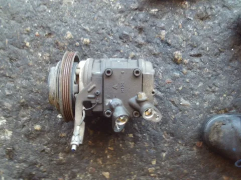 Συμπιεστής A-C (Κομπρέσορας) για TOYOTA AVENSIS (1997 - 2000) (T220) 1600 4A-FE petrol 110  Συμπιεστής A-C (Κομπρέσορας) για TOYOTA AVENSIS (1997 - 2000) (T220) 1600 4A-FE petrol 110