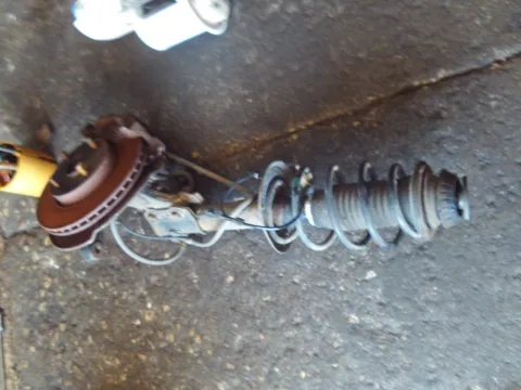 Άκρο Πλήρες Εμπρός Αριστερό Με ABS για TOYOTA YARIS (2006 - 2009) (KL9) 1400 (1ND-TV) Diesel 90 (NLP90) D-4D  Άκρο Πλήρες Εμπρός Αριστερό Με ABS για TOYOTA YARIS (2006 - 2009) (KL9) 1400 (1ND-TV) Diesel 90 (NLP90) D-4D
