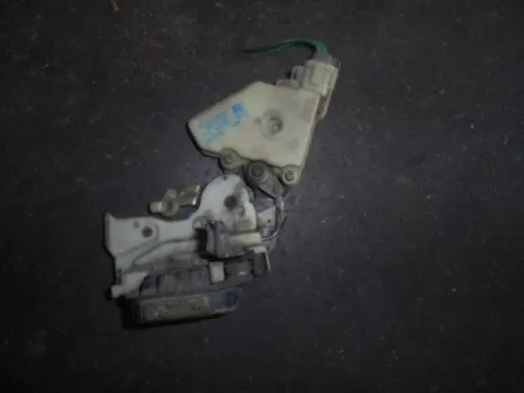 Ηλεκτρομαγνητική Κλειδαριά Πίσω Δεξιά 2pin για NISSAN PRIMERA (1990 - 1993) (P10) , (1994 - 1996) (P10)  Ηλεκτρομαγνητική Κλειδαριά Πίσω Δεξιά 2pin για NISSAN PRIMERA (1990 - 1993) (P10) , (1994 - 1996) (P10)