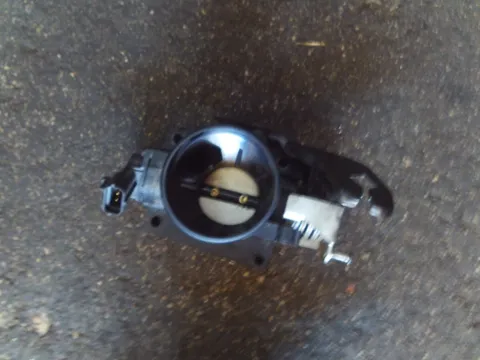 Σώμα Πεταλούδας XS4UKC για FORD FOCUS (1998 - 2001) Mk1a  ΤΕΛΑΡΟ 61"(πισω σκαλα) Σώμα Πεταλούδας XS4UKC για FORD FOCUS (1998 - 2001) Mk1a  ΤΕΛΑΡΟ 61"(πισω σκαλα)