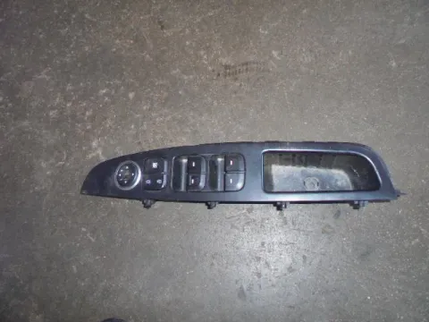 Διακόπτης Παραθύρων Κεντρικός Αριστερής 4Πλος 7+18 Pin  για HYUNDAI i10 (2014 - 2019) 