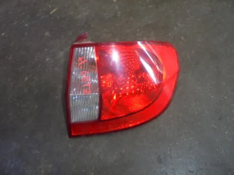Φανάρι Πίσω Δεξί (Ελαττωματικό)  για HYUNDAI GETZ (2006 - 2009 ) (TB)  Φανάρι Πίσω Δεξί (Ελαττωματικό)  για HYUNDAI GETZ (2006 - 2009 ) (TB)
