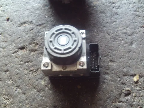 Μονάδα ABS 9806891780 για PEUGEOT 208 (2012 - 2016) ( )  Μονάδα ABS 9806891780 για PEUGEOT 208 (2012 - 2016) ( )