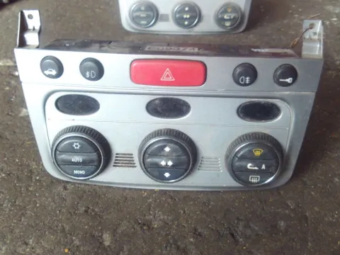 Χειριστήρια Καλοριφέρ ΜΕ ΑΛΑΡΜ 07353309240 για ALFA ROMEO 147 (2000 - 2004) (937)  Χειριστήρια Καλοριφέρ ΜΕ ΑΛΑΡΜ 07353309240 για ALFA ROMEO 147 (2000 - 2004) (937)