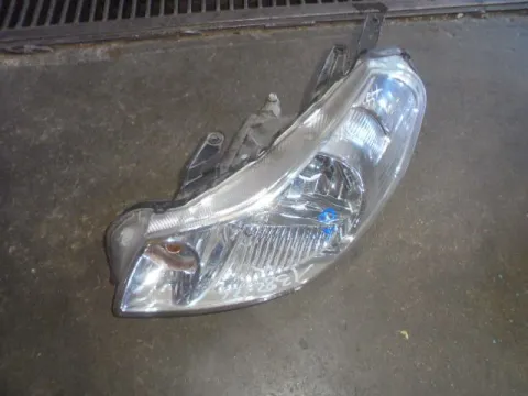 Φανάρι Εμπρός Αριστερό (Ελαττωματικό ) για SUZUKI SX4 (2007 - 2009) (RW) , (2010 - 2013) (RW) , FIAT SEDICI (2007 - 2010) , (2011 - )  Φανάρι Εμπρός Αριστερό (Ελαττωματικό ) για SUZUKI SX4 (2007 - 2009) (RW) , (2010 - 2013) (RW) , FIAT SEDICI (2007 - 2010) , (2011 - )