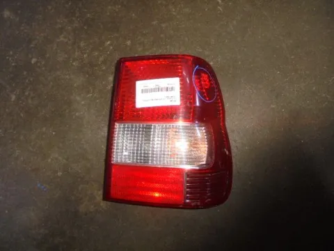 Φανάρι Πίσω Δεξί (Ραγισμένο) για MITSUBISHI PAJERO PININ (1999-2005) (H6 W) (H7 W)  Φανάρι Πίσω Δεξί (Ραγισμένο) για MITSUBISHI PAJERO PININ (1999-2005) (H6 W) (H7 W)