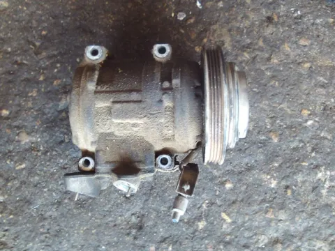 Συμπιεστής A-C (Κομπρέσορας) για TOYOTA AVENSIS (1997 - 2000) (T220) 1600 4A-FE petrol 110  Συμπιεστής A-C (Κομπρέσορας) για TOYOTA AVENSIS (1997 - 2000) (T220) 1600 4A-FE petrol 110