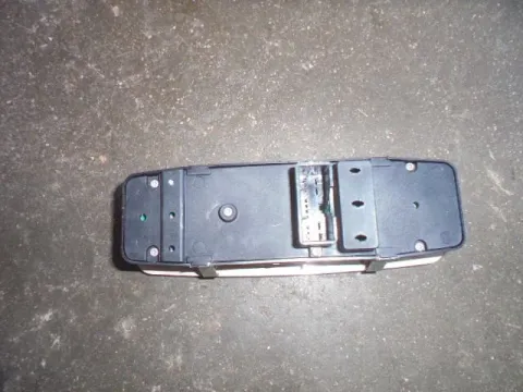 Διακόπτης Παραθύρων Κεντρικός Αριστερής 4πλος 3pin για MASERATI GHIBLI (2013 - )  -  Διακόπτης Παραθύρων Κεντρικός Αριστερής 4πλος 3pin για MASERATI GHIBLI (2013 - )  -