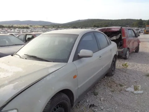 Τροπέτο Αμάξι κομπλέ με Κινητήρα ADR και Σασμάν με Άξονα Πίσω και Ζαντολάστιχα 195/65/15 για VW PASSAT (1997 - 2000) (3B2) Sedan - 4dr 1800 (ADR) (APT) (ARG) Petrol 125 *ΔΒ* -  Τροπέτο Αμάξι κομπλέ με Κινητήρα ADR και Σασμάν με Άξονα Πίσω και Ζαντολάστιχα 195/65/15 για VW PASSAT (1997 - 2000) (3B2) Sedan - 4dr 1800 (ADR) (APT) (ARG) Petrol 125 *ΔΒ* -