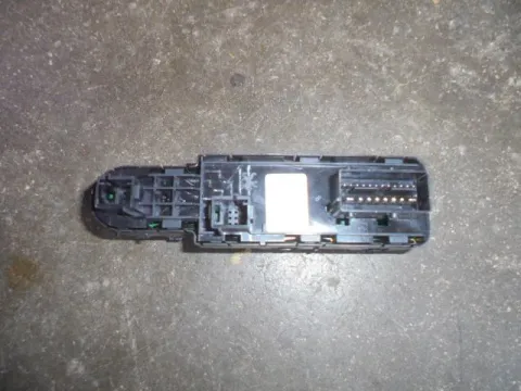 Διακόπτης Παραθύρων Κεντρικός Αριστερής 4πλος 20pin για OPEL GRANDLAND X (2017 -)  - 