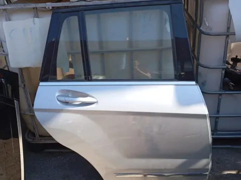 Πόρτα Πίσω Δεξιά για MERCEDES GLK-CLASS (2009 - 2012) (X204)  Πόρτα Πίσω Δεξιά για MERCEDES GLK-CLASS (2009 - 2012) (X204)