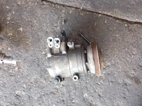 Συμπιεστής A-C (Κομπρέσορας) για HYUNDAI ACCENT (1999 - 2002) (CG) (LC) 1300 G4EA petrol 86 12 valve  Συμπιεστής A-C (Κομπρέσορας) για HYUNDAI ACCENT (1999 - 2002) (CG) (LC) 1300 G4EA petrol 86 12 valve