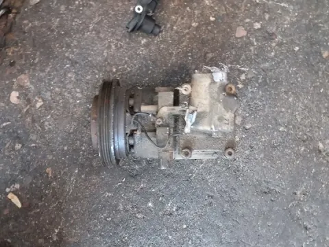 Συμπιεστής A-C (Κομπρέσορας) για HYUNDAI LANTRA (1995 - 1998) (J2) Sedan - 4dr 1600 G4GR petrol 114  Συμπιεστής A-C (Κομπρέσορας) για HYUNDAI LANTRA (1995 - 1998) (J2) Sedan - 4dr 1600 G4GR petrol 114