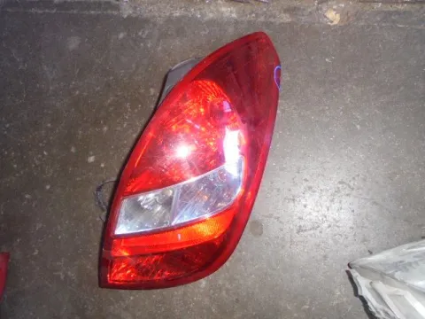 Φανάρι Πίσω Δεξί (Ελαττωματικό) για HYUNDAI i20 (2009 - 2011)  Φανάρι Πίσω Δεξί (Ελαττωματικό) για HYUNDAI i20 (2009 - 2011)