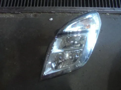 Φανάρι Εμπρός Αριστερό για NISSAN NV400 (2010 -) 