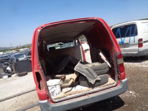 Τροπέτο Αμάξι Κουφάρι με Άξονα Πίσω για TOYOTA HI-ACE (1996 - 2006) (XH10) *ΔΒ* -  Τροπέτο Αμάξι Κουφάρι με Άξονα Πίσω για TOYOTA HI-ACE (1996 - 2006) (XH10) *ΔΒ* -