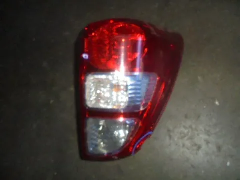 Φανάρι Πίσω Δεξί (Ελαττωματικό) για DAIHATSU TERIOS (2006 - 2009) (J200)  Φανάρι Πίσω Δεξί (Ελαττωματικό) για DAIHATSU TERIOS (2006 - 2009) (J200)