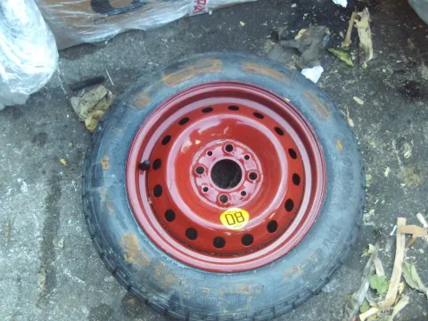 Ρεζέρβα 135/80/R13 PIRELLI για FIAT UNO (1989 - 1993) (146)  *ΔΒ* Ρεζέρβα 135/80/R13 PIRELLI για FIAT UNO (1989 - 1993) (146)  *ΔΒ*