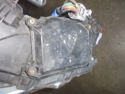 Φανάρι Εμπρός Δεξί  XENON (Σπασμένη Βάση) για SUBARU LEGACY (2009 - 2013) , OUTBACK (2010 - ) (BR) -  Φανάρι Εμπρός Δεξί  XENON (Σπασμένη Βάση) για SUBARU LEGACY (2009 - 2013) , OUTBACK (2010 - ) (BR) -