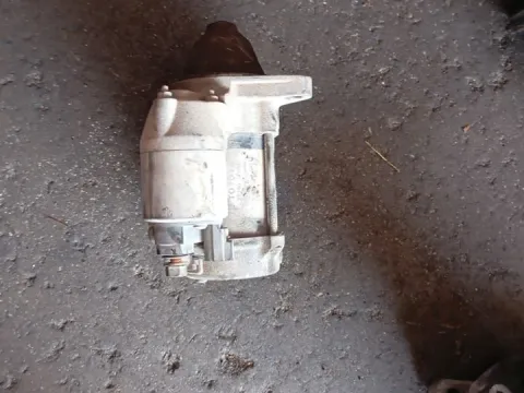 Μίζα 281000D090 για TOYOTA AVENSIS (2003 - 2006) (T250)  Μίζα 281000D090 για TOYOTA AVENSIS (2003 - 2006) (T250)
