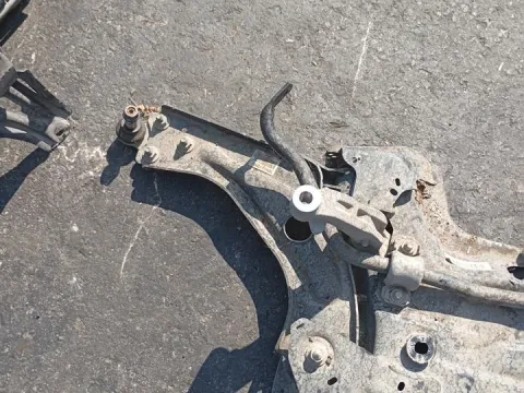 Ψαλίδι Εμπρός Αριστερό για PEUGEOT 308 (2017 - 2021) (F-L) 1500 Diesel (YH01) BlueHDI 100hp *ΔΒ*