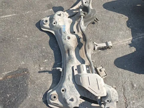 Γέφυρα Εμπρός Οριζόντια για HYUNDAI i40 (2012 - ) *ΔΒ* Γέφυρα Εμπρός Οριζόντια για HYUNDAI i40 (2012 - ) *ΔΒ*