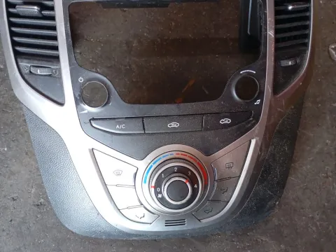 Χειριστήρια Καλοριφέρ 972501K030 για HYUNDAI ix20 (2010 - )  Χειριστήρια Καλοριφέρ 972501K030 για HYUNDAI ix20 (2010 - )