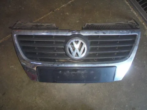 Μάσκα Με Parktronic (Ελαττωματική) για VW PASSAT (2005 - 2011) (3C2)  Μάσκα Με Parktronic (Ελαττωματική) για VW PASSAT (2005 - 2011) (3C2)